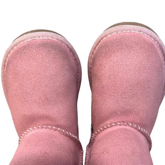 Kids Ugg Bailey Bow Light Pink Boots - Picture 6 of 16